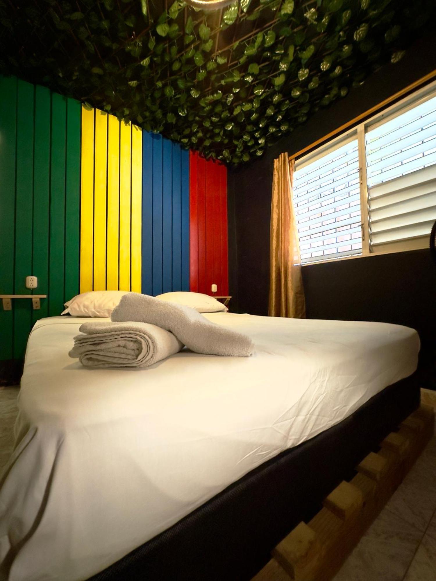 Hostel Watermelon House Samana Bagian luar foto
