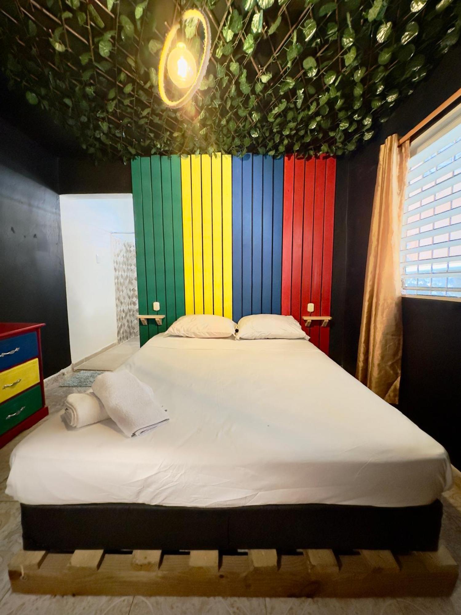 Hostel Watermelon House Samana Bagian luar foto